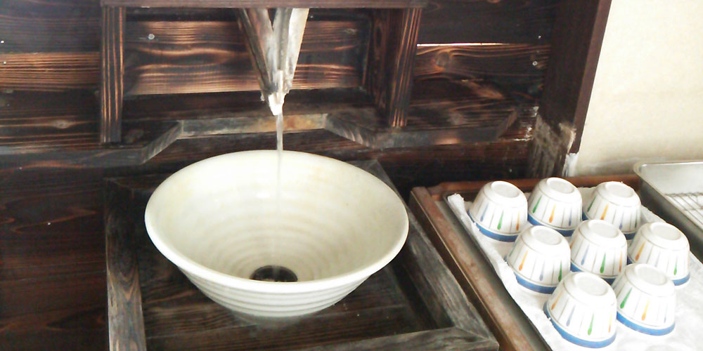 栃木県内でも珍しいにごり湯の飲泉所 元泉館 飲泉所
